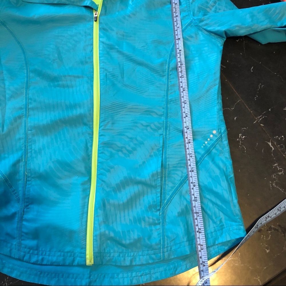 Running jacket - Picture 8 of 9